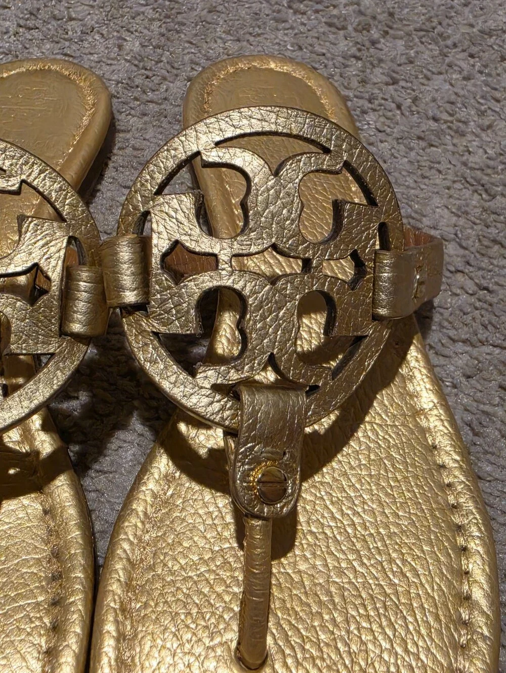 Tory Burch Miller Metallic Gold Pebbled Leather Sandals Size 9
